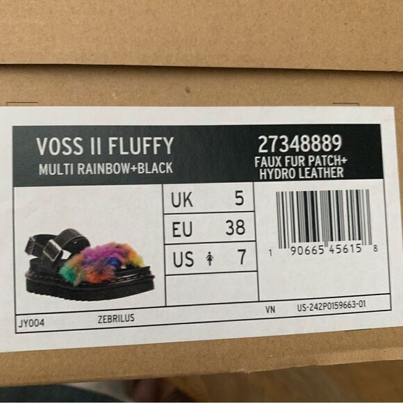 Dr. Martens | Voss II Fluffy Faux Platform Sandal - Picture 9 of 9